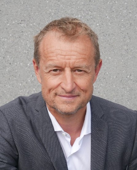 Philippe Lasser - Management